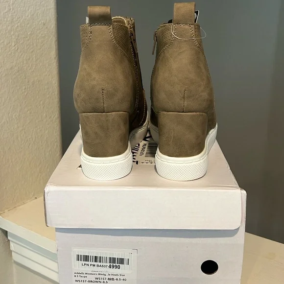 Athlefit Women's Wedge Sneakers Hidden Heel Platform Wedge Booties Size 8.5 Taup - Picture 7 of 9